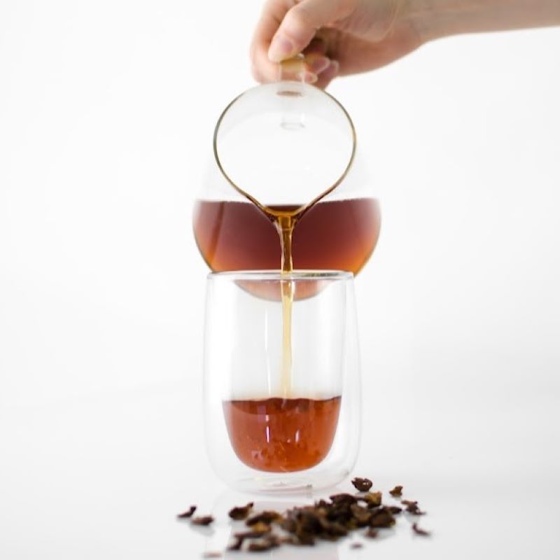 Akcesoria do herbaty zapewnią świeżość herbaty w filiżance. Akcesoria do herbaty pozwalają parzyć herbatę, która zachwyci Twoje kubki smakowe.